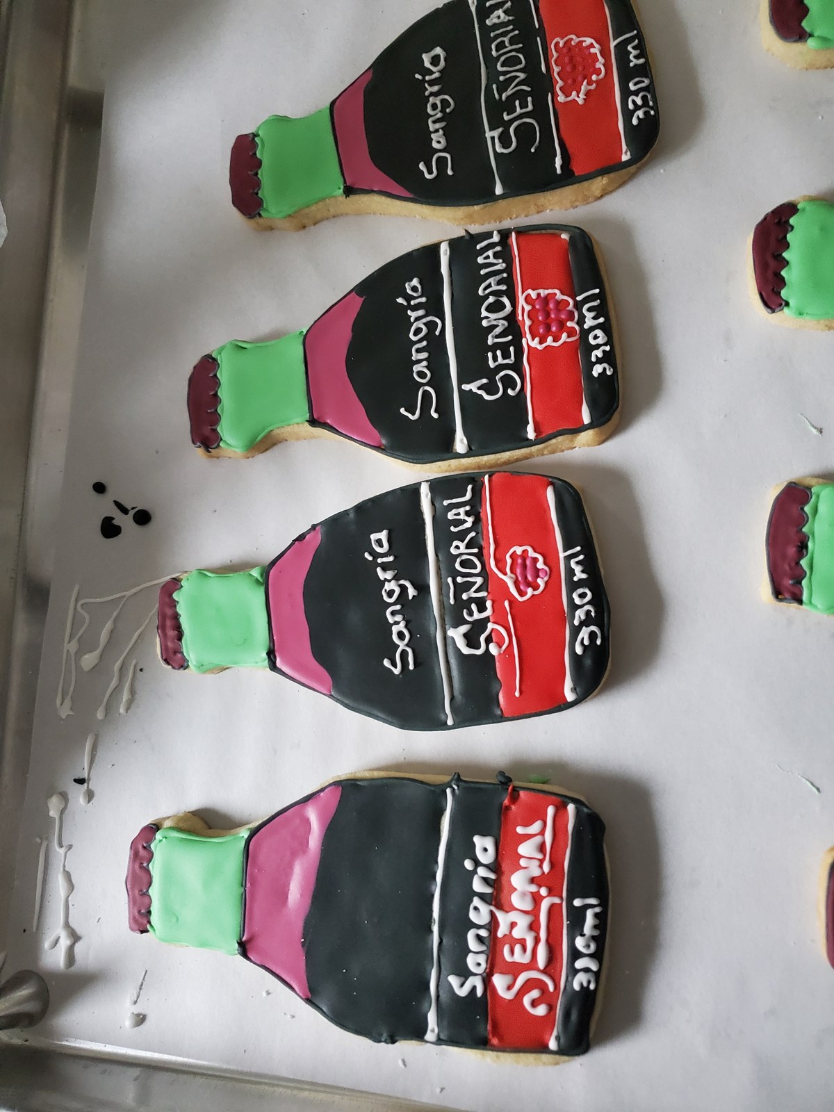 Galletas decoradas de botellas de sangría